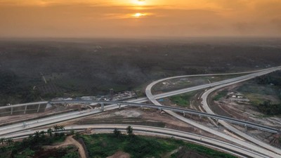 Pak Anies.. Proyek Tol Jokowi Dibela Pengusaha, Ini Alasannya