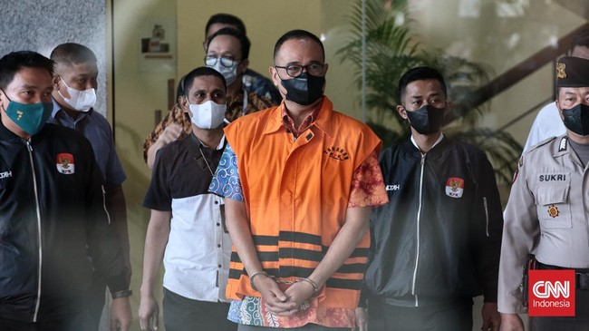 KPK Sita Kendaraan Mewah dan Rumah Rafael Alun Trisambodo