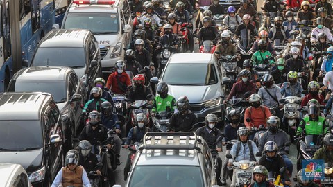 Pajak Bahan Bakar Kendaraan Bermotor DKI Jakarta Resmi Naik Jadi 10%