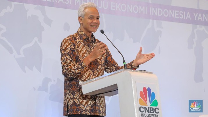 Ganjar Kritik Jokowi: Pembangunan Maritim Gak Niat!