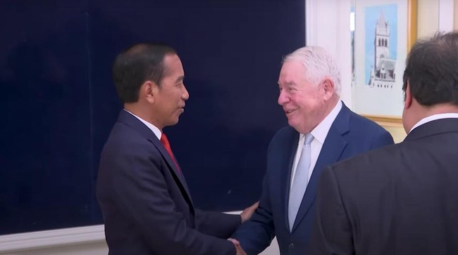 Jokowi soal Negosiasi 61 Persen Saham Freeport: Alot Banget