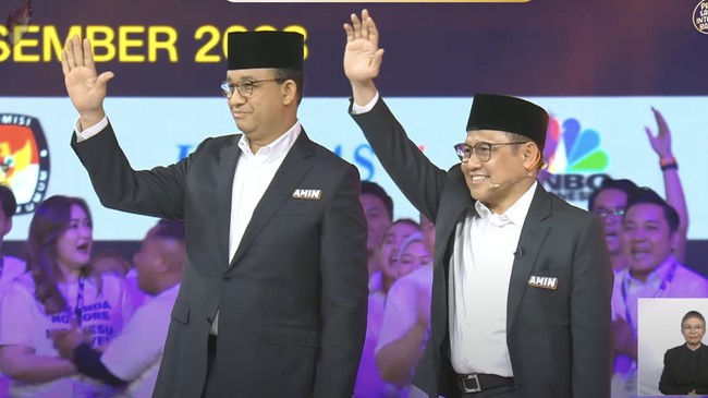Anies Geleng-geleng Saat Gibran Sebut Cak Imin Tak Konsisten soal IKN