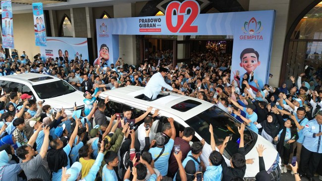 Gempita Sambut Kehadiran Prabowo dengan Teriakan Presiden