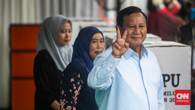 Senyum Titiek Soeharto Dengar Prabowo Suka Makan Siang dengan Ayahnya