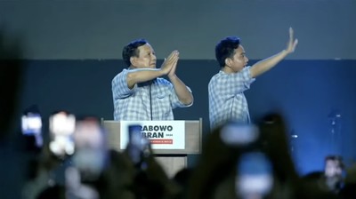 Prabowo Sapa Titiek Soeharto, Istora Makin Riuh Bergemuruh