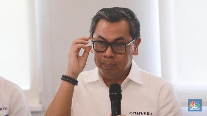 Stafsus Sri Mulyani Ungkap Cerita di Balik Gaji PNS Pajak Naik 300%