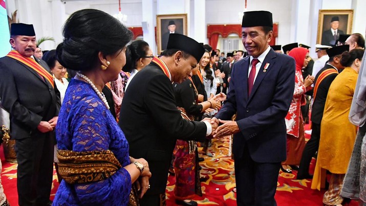  Budi Arie Setiadi Terima Bintang Mahaputera dari Presiden Jokowi