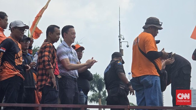 Mantan Menteri Jokowi Ikut Demo hingga Orasi di Depan DPR 