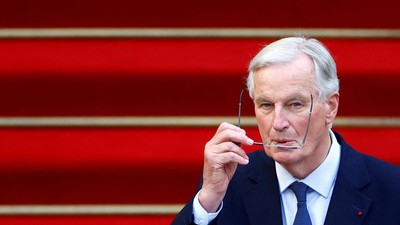 PM Prancis Michel Barnier Digulingkan Parlemen via Mosi Tidak Percaya
