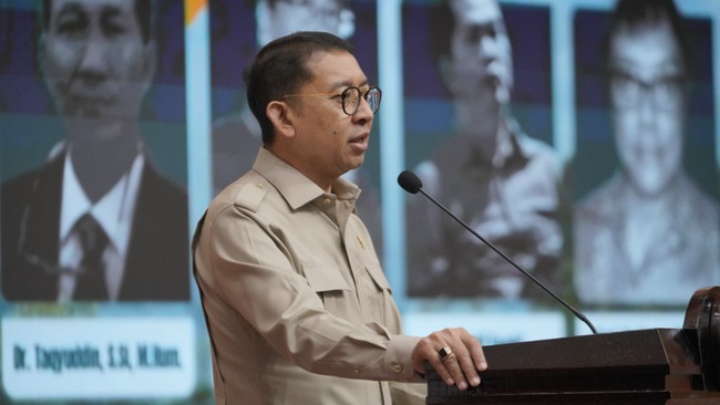 Fadli Zon Target Penulisan Ulang Sejarah RI Rampung Agustus 2025