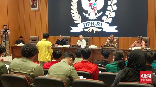 Pimpinan DPR Terima BEM SI, Didesak Usut Klaim Prabowo soal Makar