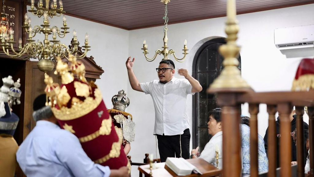 Rabbi Yahudi RI Belum Mau Terima Tawaran Menetap di Israel