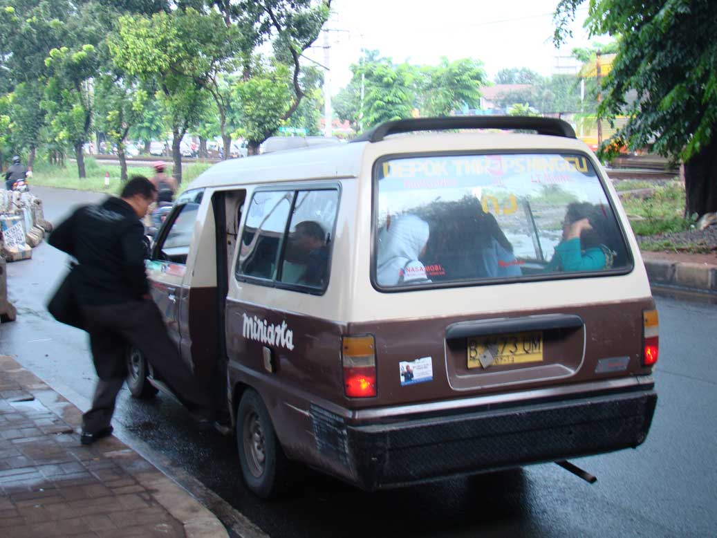 6 Macam Skill Yang Harus Dikuasai Supir Angkot Di Indonesia
