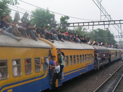 kesadaran masyarakat yg tinggi terhadap sistem transportasi