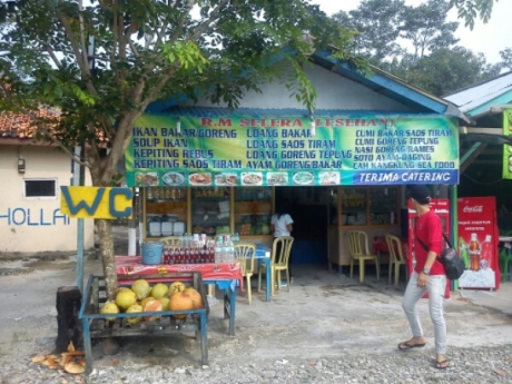 Rumah makan Anyer ternyata bersekongkol tak cantumkan harga menu