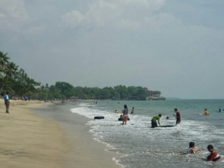 Rumah makan Anyer ternyata bersekongkol tak cantumkan harga menu