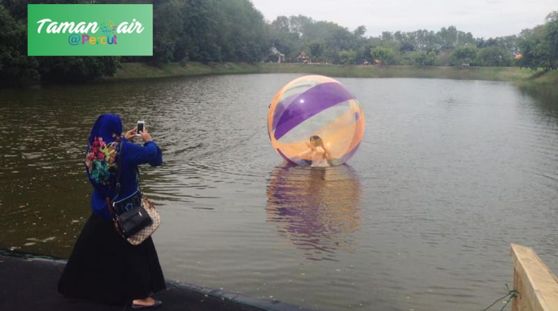 Pengen Merasakan Sensasi Berjalan Diatas Air? Berarti Kamu Wajib Kesini! 