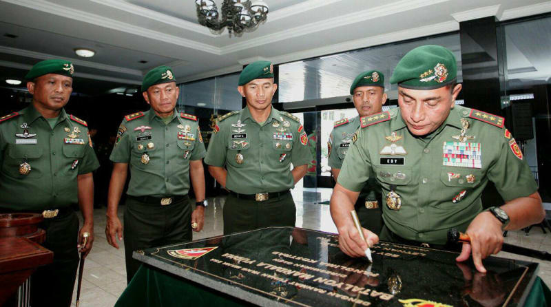 Sebelum Mundur dari TNI, Edy Rahmayadi Resmikan Batalyon Baru 