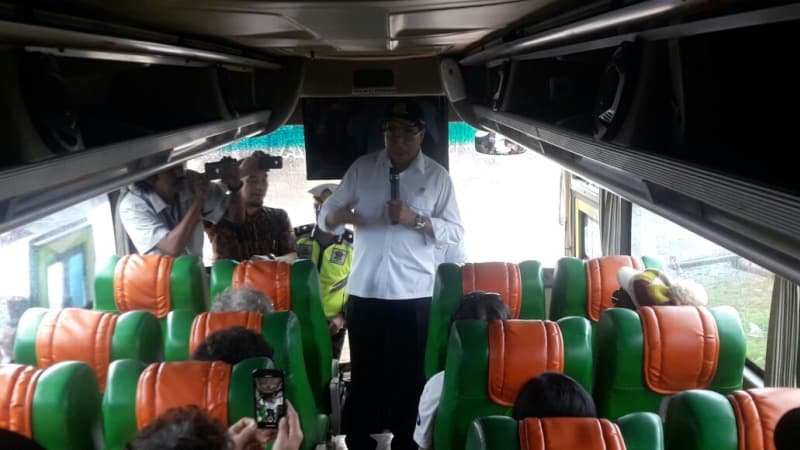 Menhub Pindahkan Rombongan Turis Thailand karena Bus Tak Laik Jalan