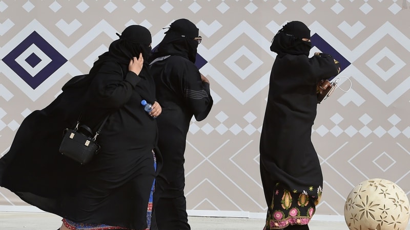 rina-nose-jika-meyakini-pakaian-bisa-bawa-ke-surga-yakini-saja