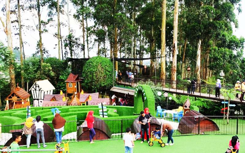 Wisata Eco Friendly ke Dusun Bambu Bandung! Family Leisure Park Bersama Anak-Anak