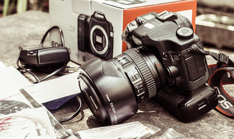 Canon EOS 40D ex Datascrip + Battery Grip + Compact Flash 8 GB + 1 extra battery