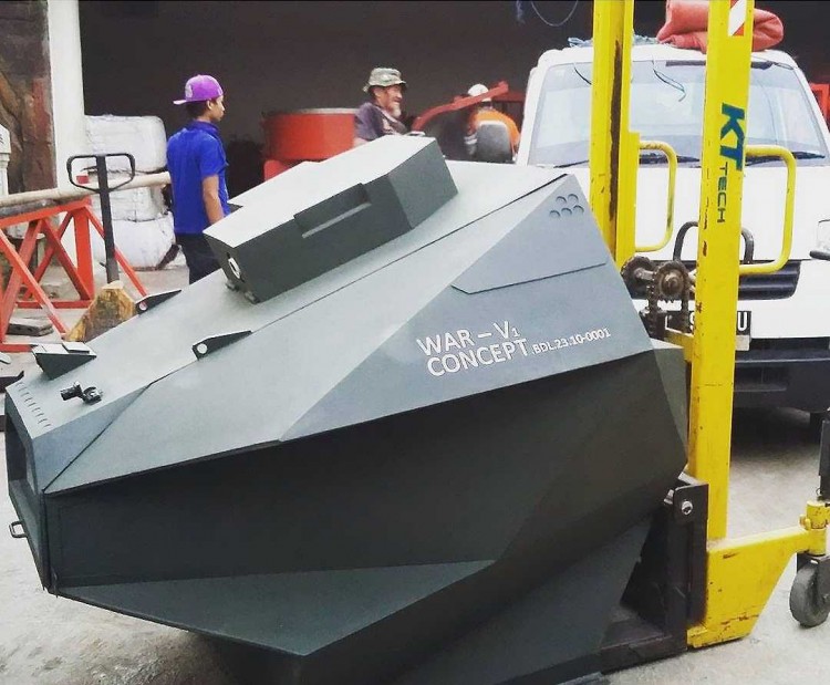 War-V1 - Robot Tank buatan mahasiswa Indonesia