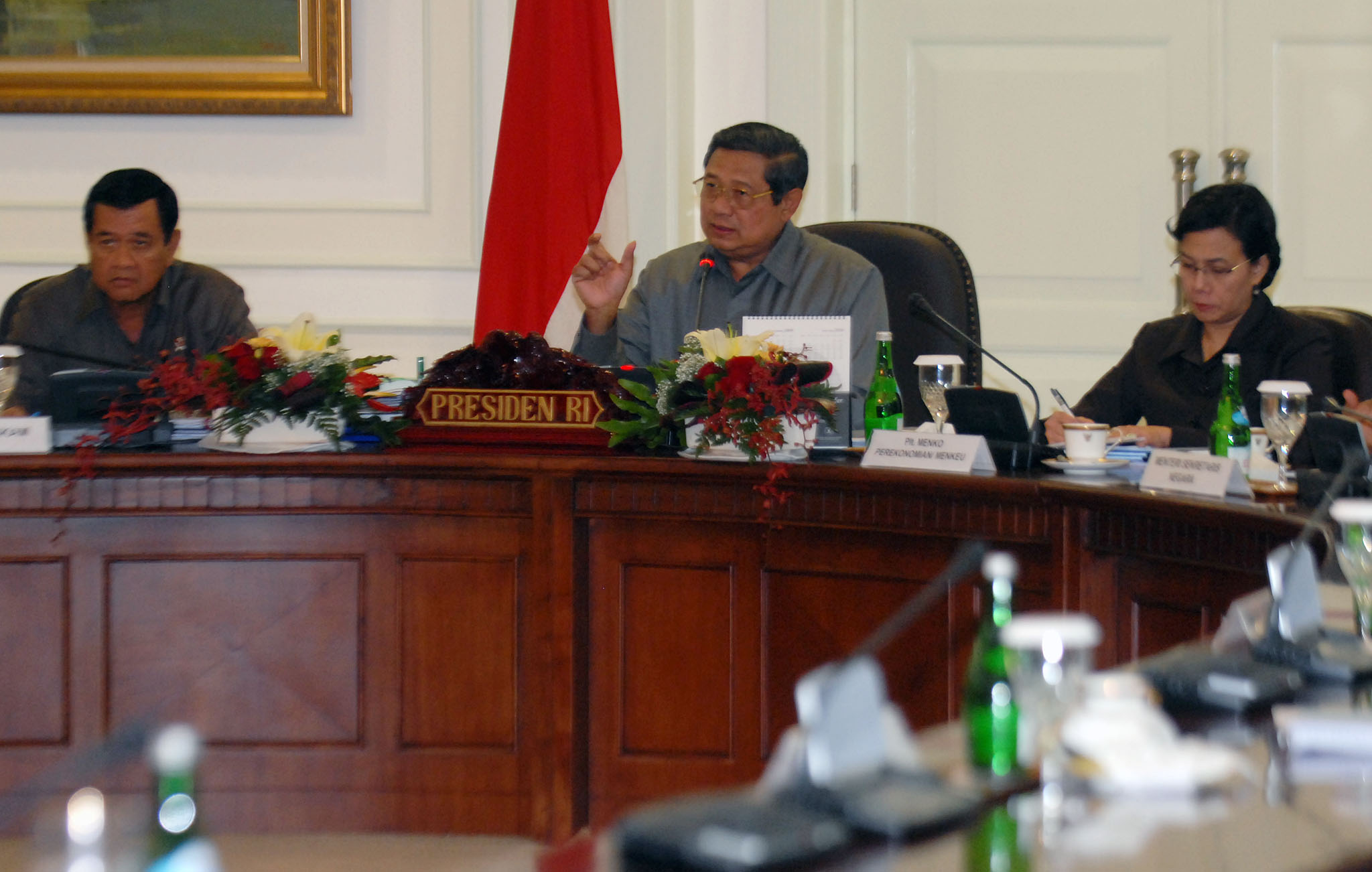 Foto Presiden Indonesia Sedang &quot;Minum&quot;