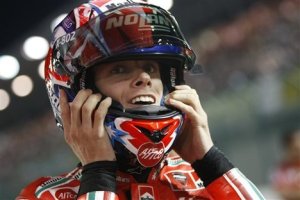 Expresi Rider2 MotoGP Saat Melepas Helmnya