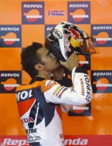 Expresi Rider2 MotoGP Saat Melepas Helmnya