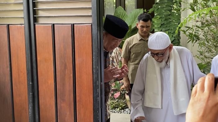 Jokowi Kaget Siang-siang Rumahnya Didatangi Abu Bakar Baasyir, Ngaku Belum Janjian