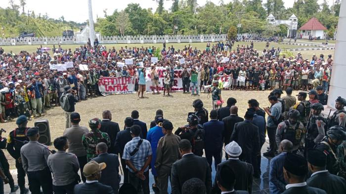 Gibran Batal Mendarat di Tengah Ancaman Peluru Pemberontak Yahukimo Papua Pegunungan