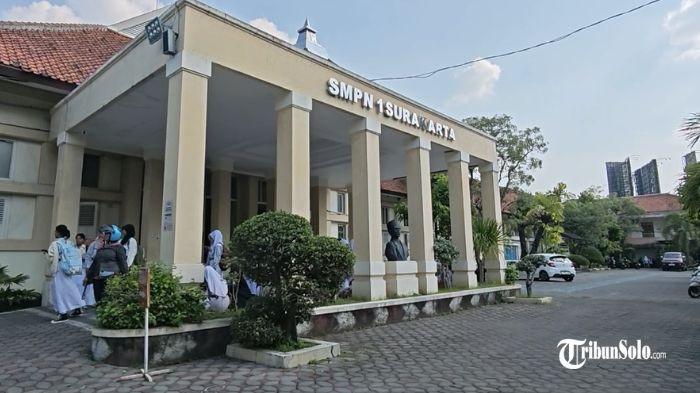 Bantah Tudingan Dokter Tifa, Kepala Sekolah Tegaskan Gibran Lulus dari SMPN 1 Solo