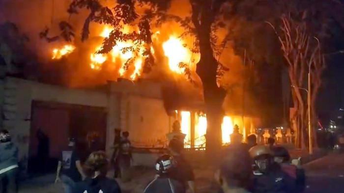 Andi Arief Minta Warga Indonesia Tak Terhasut Kerusuhan di Nepal: Contohlah Aksi 212