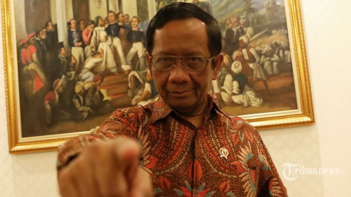 Geram Jokowi Diserang, Sudarsono Kader PSI Sebut Mahfud MD Sengkuni