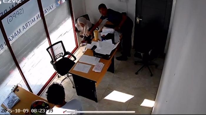 Terekam CCTV dan Viral, Kepala SPPG di Bekasi Diduga Lecehkan Pegawai
