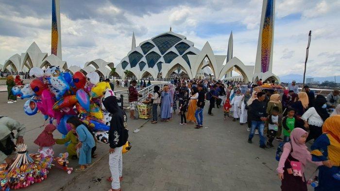 Ternyata Masjid Al Jabbar Dibangun Pakai Hutang, DM Kini Ketempuhan Bayar Cicilan