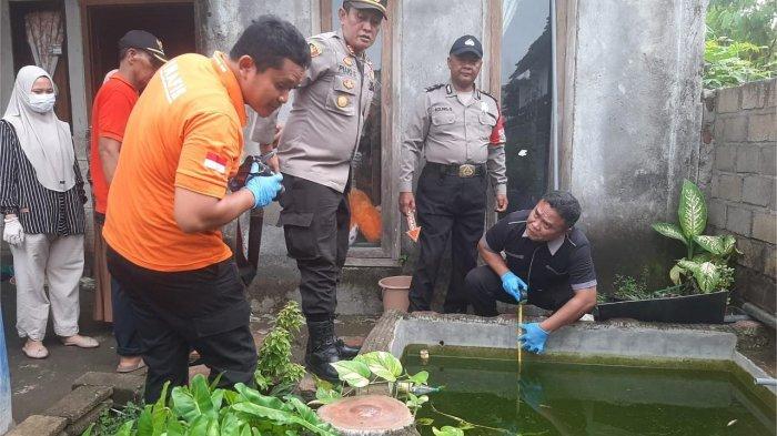pilu-2-balita-kembar-di-nganjuk-tewas-tercebur-kolam-ikan-di-rumah