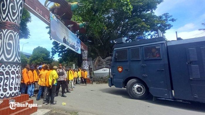 Demo Front Mahasiswa dan Rakyat Papua Anti Militerisme Dibubarkan Polisi