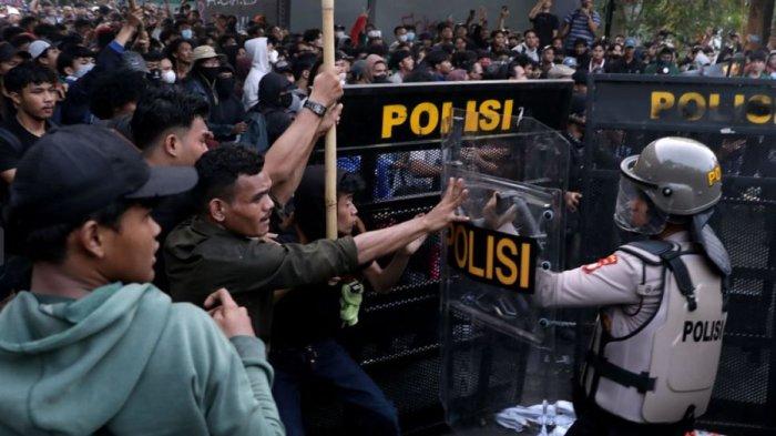 Siapa yang Mengajak Ratusan Pelajar Ikut Demo ke DPR RI, Pesan Berantai Lewat WA