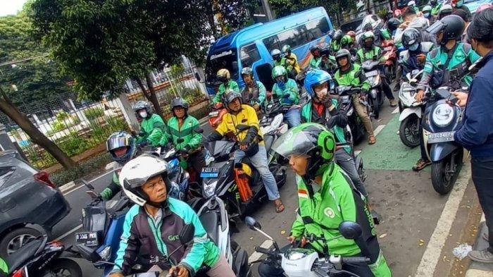Tarif Ojol Naik Tajam hingga 15 %, Warga Ramai-Ramai Beralih ke Kendaraan Pribadi