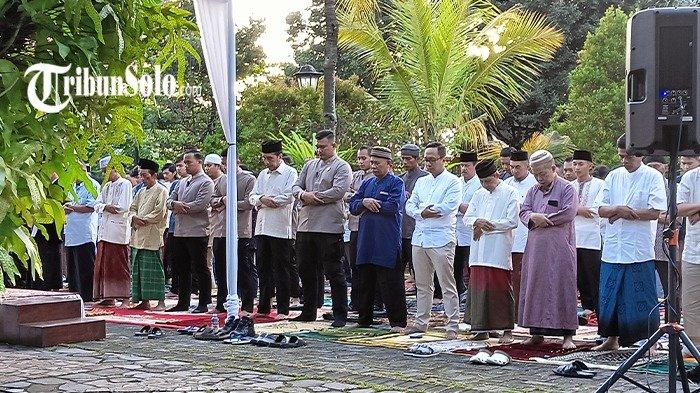 Tokoh-tokoh Salat Idul Fitri Bareng Jokowi di Solo, Ada Eks Pembalap F1 Mantan Sekda