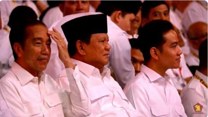 Kelakar Jokowi : 'Mohon Maaf, Tapi Dua Kali Mengalahkan Prabowo itu Saya'