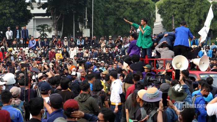 Peringatan Darurat Garuda Biru Itu 'Dinyalakan' Publik