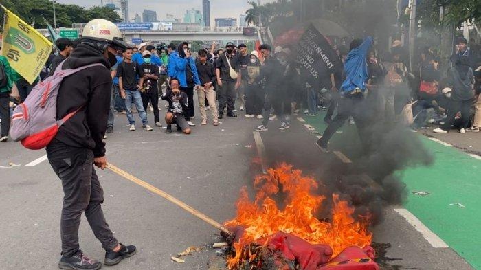 Pengesahan RUU TNI Dinilai sebagai Pukulan Telak bagi Demokrasi dan Supremasi Sipil