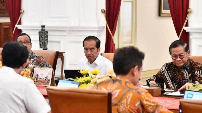 jokowi-unggah-foto-bersama-pramono-pengamat-taktik-macetkan-elektabilitas-pramono