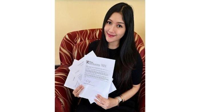 Erina Keluarga Rezim Otoriter, Warganet Minta Pennsylvania Cabut Beasiswa S2