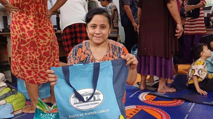 Gibran Sebar Bantuan ke Korban Banjir, Netizen Bandingkan dengan Anies