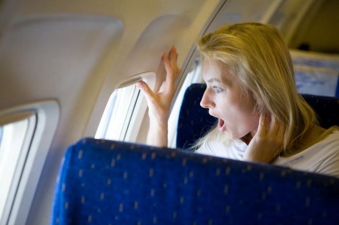 Masih Takut Naik Pesawat? Atasi Dengan 4 Trik Pernafasan Ini