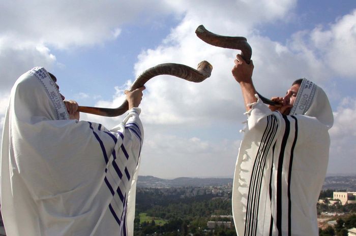 tradisi-unik-tahun-baru-yahudi-perayaan--warisan--firaun-akhenaten